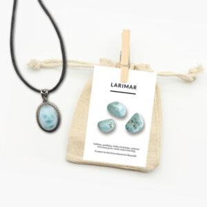 Larimar Anhänger mit Lederband und Beschreibungskarte