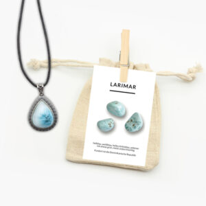 Larimar Anhänger mit Lederband und Beschreibungskarte