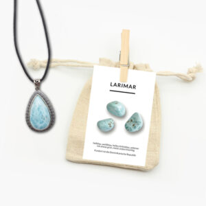 Larimar Anhänger mit Lederband und Beschreibungskarte