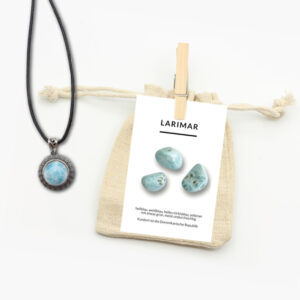 Larimar Anhänger mit Lederband und Beschreibungskarte